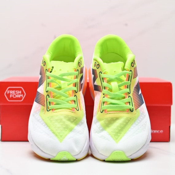 New Balance FuelCell SuperComp Elite V4運動鞋休閒鞋波鞋