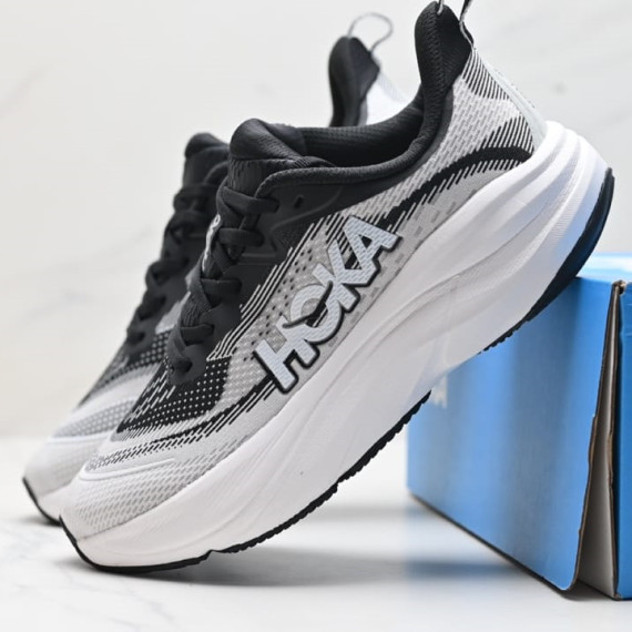 美國限定版 HOKA SKYFLOW 透氣緩震輕量跑鞋運動鞋波鞋