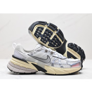 Nike V2K RUN復古跑鞋運動鞋休閒鞋波鞋