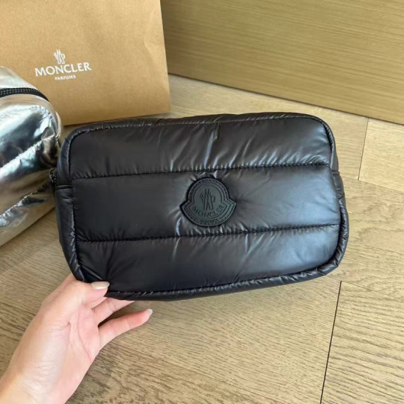 moncler 香水贈品化妝袋