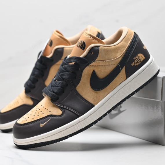 Nike Air Jordan 1 Low X The North Face聯乘款運動鞋波鞋