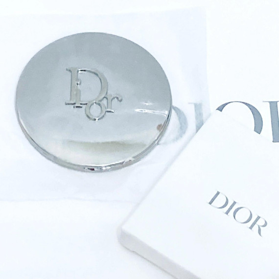 Dior 馬來西亞官網贈品金屬便携化妝鏡