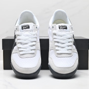 日本限定版 Onitsuka Tiger Ultimate 81 EX絨面革休閒鞋波鞋