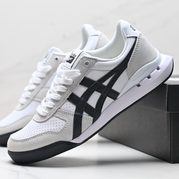 日本限定版 Onitsuka Tiger Ultimate 81 EX絨面革休閒鞋波鞋